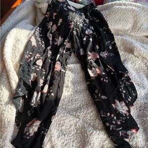 NWT! American Rag Black Floral Wide Leg Pants Side Slit Tie Waist size XS